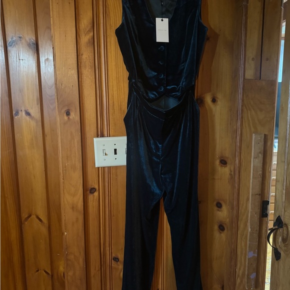 Adelyn Rae Green Jumpsuit - Picture 3 of 7